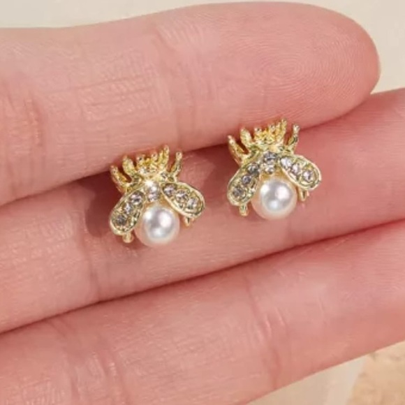 Korean New Exquisite Honey Bee Pearl Earrings Fashion Temperament Versatile Smal - Picture 3 of 3